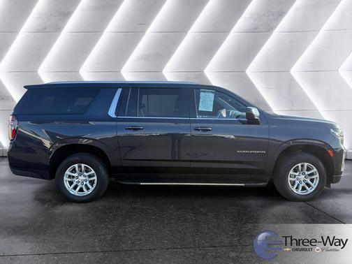 2024 Chevrolet Suburban LT