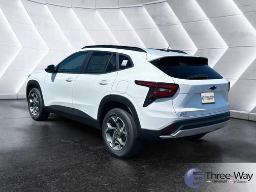 Summit White 2026 Chevrolet Trax LT