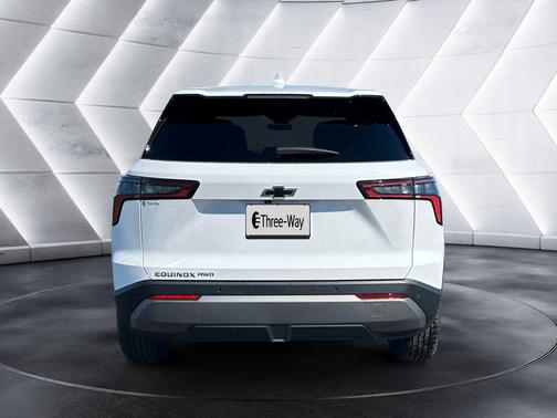 Summit White 2026 Chevrolet Equinox LT