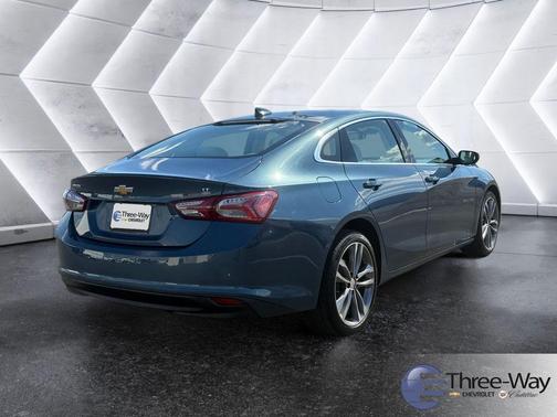 Lakeshore Blue Metallic 2024 Chevrolet Malibu 2LT