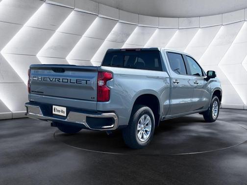 Sterling Gray Metallic 2026 Chevrolet Silverado 1500 LT