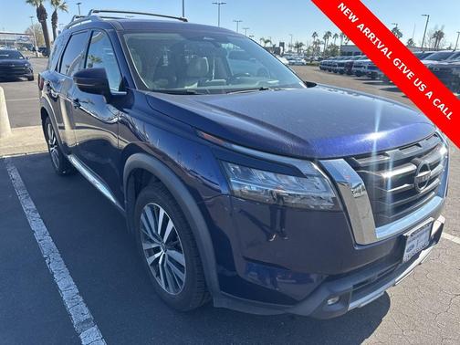 2022 Nissan Pathfinder Platinum