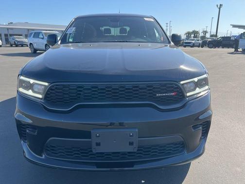 DB Black Crystal Clearcoat 2026 Dodge Durango GT