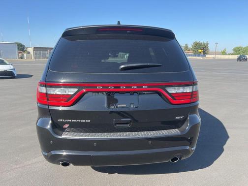 DB Black Crystal Clearcoat 2026 Dodge Durango GT