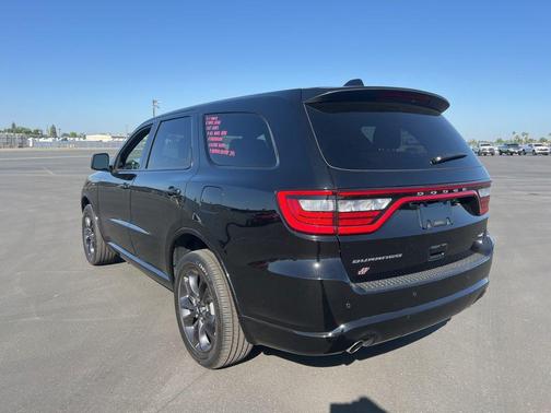 DB Black Crystal Clearcoat 2026 Dodge Durango GT