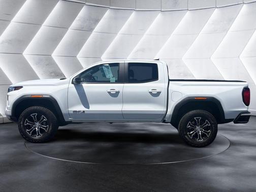 Summit White 2023 GMC Canyon AT4