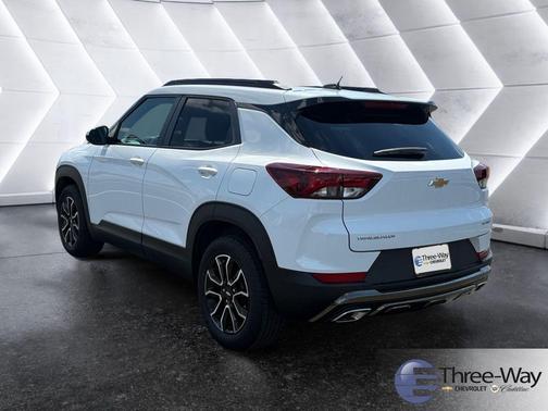 Summit White 2023 Chevrolet Trailblazer ACTIV