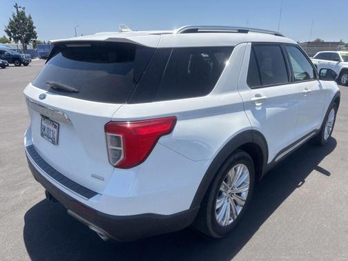 White Metallic 2020 Ford Explorer Limited
