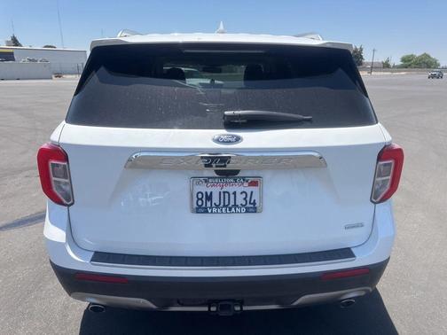 White Metallic 2020 Ford Explorer Limited