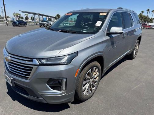 Sterling Gray Metallic 2023 Chevrolet Traverse Premier