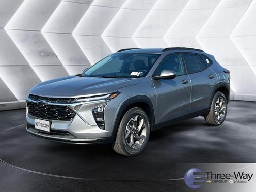 Sterling Gray Metallic 2026 Chevrolet Trax LT