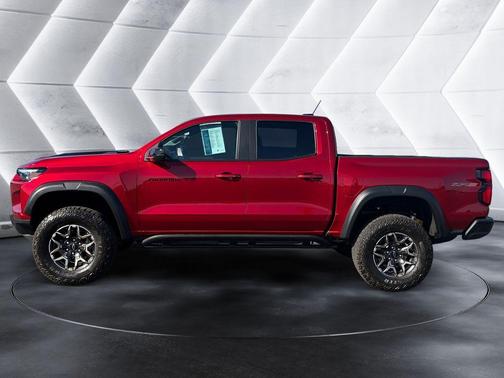 Radiant Red 2025 Chevrolet Colorado ZR2