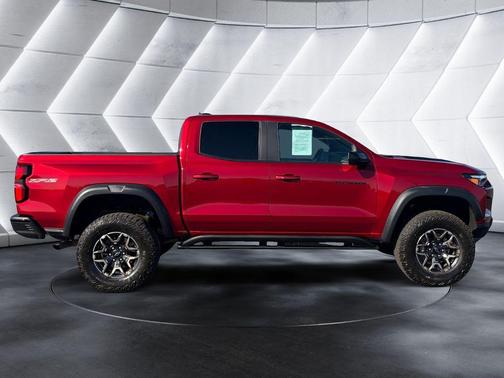 Radiant Red 2025 Chevrolet Colorado ZR2