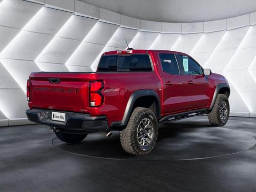 Radiant Red 2025 Chevrolet Colorado ZR2