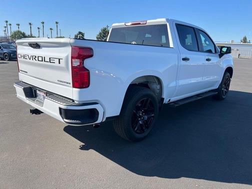 Summit White 2024 Chevrolet Silverado 1500 Custom