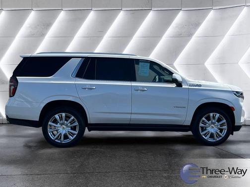 Iridescent Pearl Tricoat 2024 Chevrolet Tahoe High Country