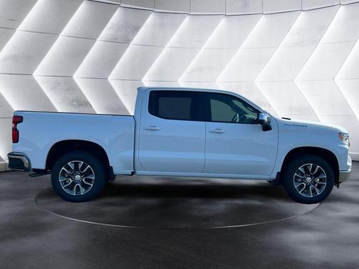 Summit White 2026 Chevrolet Silverado 1500 LT