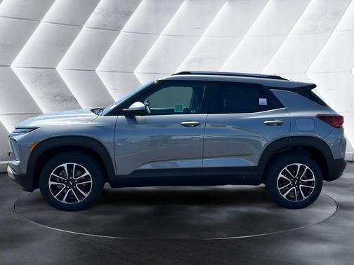 Sterling Gray Metallic 2026 Chevrolet Trailblazer LT