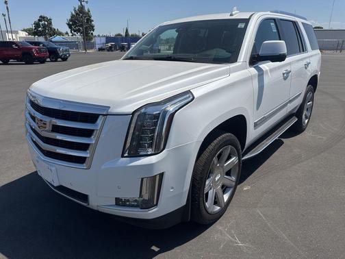 Crystal White Tri-Coat 2020 Cadillac Escalade Luxury