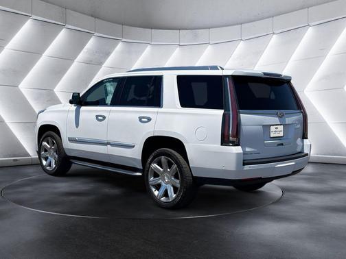 Crystal White Tri-Coat 2020 Cadillac Escalade Luxury