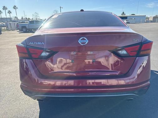 2022 Nissan Altima 2.5 SR