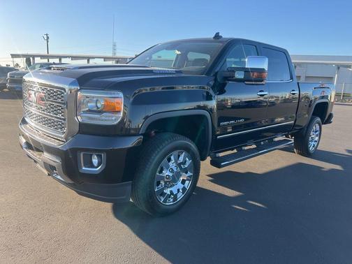 Onyx Black 2018 GMC Sierra 2500 Denali