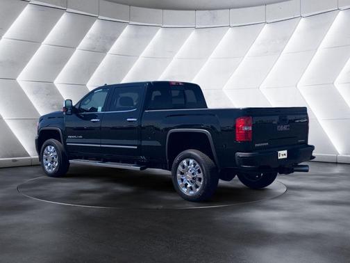 Onyx Black 2018 GMC Sierra 2500 Denali
