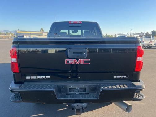 Onyx Black 2018 GMC Sierra 2500 Denali