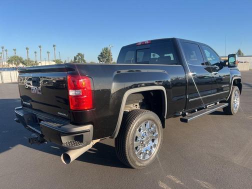Onyx Black 2018 GMC Sierra 2500 Denali