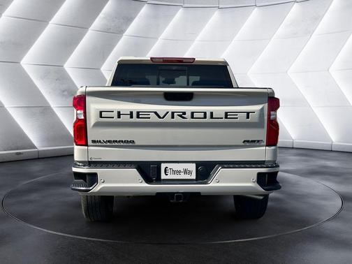 White Sand 2026 Chevrolet Silverado 1500 RST