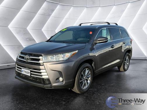 2019 Toyota Highlander SE