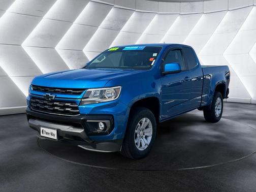 Bright Blue Metallic 2022 Chevrolet Colorado LT