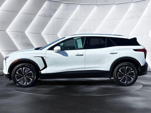Summit White 2024 Chevrolet Blazer EV LT