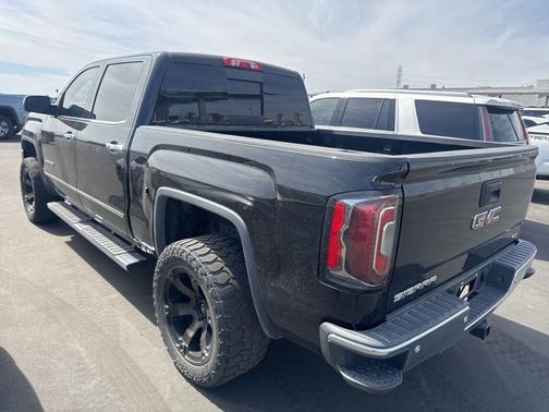 Onyx Black 2018 GMC Sierra 1500 SLT