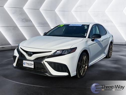 Ice 2024 Toyota Camry SE Nightshade