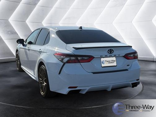 Ice 2024 Toyota Camry SE Nightshade