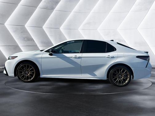 Ice 2024 Toyota Camry SE Nightshade