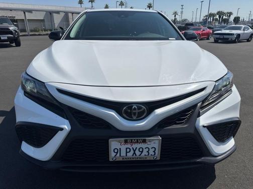 Ice 2024 Toyota Camry SE Nightshade