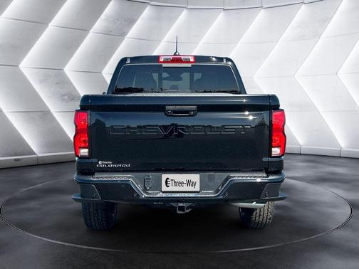 Black 2026 Chevrolet Colorado Z71