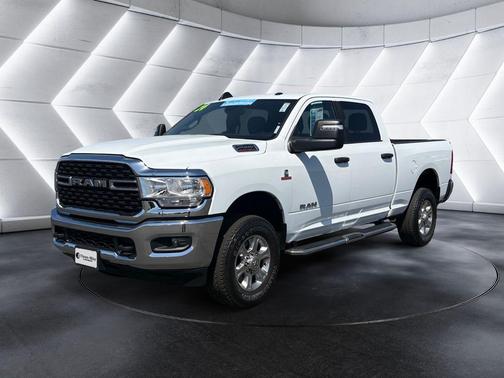 Bright White Clearcoat 2024 RAM 2500 Big Horn
