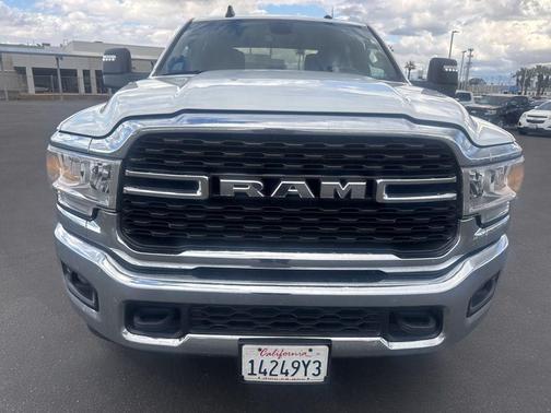 Bright White Clearcoat 2024 RAM 2500 Big Horn