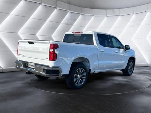Summit White 2026 Chevrolet Silverado 1500 LT