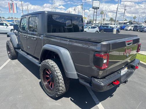 Granite Crystal Clearcoat Metallic 2020 Jeep Gladiator Rubicon