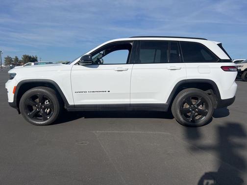 2023 Jeep Grand Cherokee Altitude