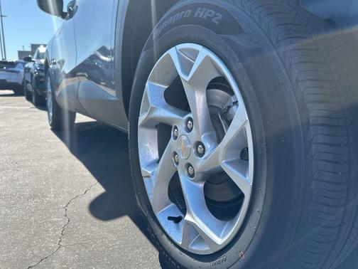 Sterling Gray Metallic 2026 Chevrolet Trax LS