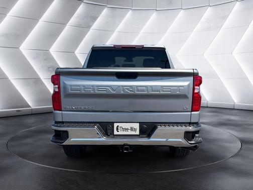 Sterling Gray Metallic 2023 Chevrolet Silverado 1500 LT