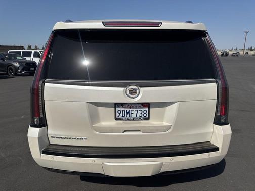 White Diamond Tri-Coat 2015 Cadillac Escalade Luxury