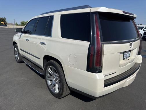 White Diamond Tri-Coat 2015 Cadillac Escalade Luxury
