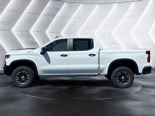 Summit White 2026 Chevrolet Silverado 1500 ZR2