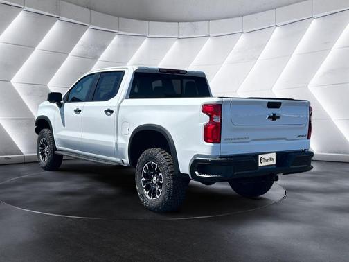 Summit White 2026 Chevrolet Silverado 1500 ZR2